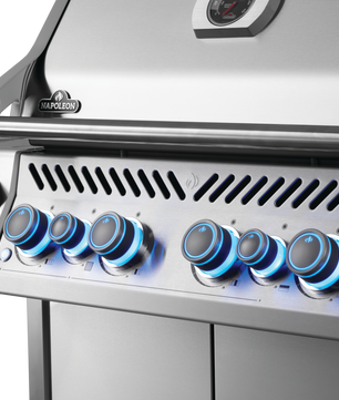 Napoleon Rogue Pro-S 525 SS 4 Burner BBQ with Infrared Sideburner