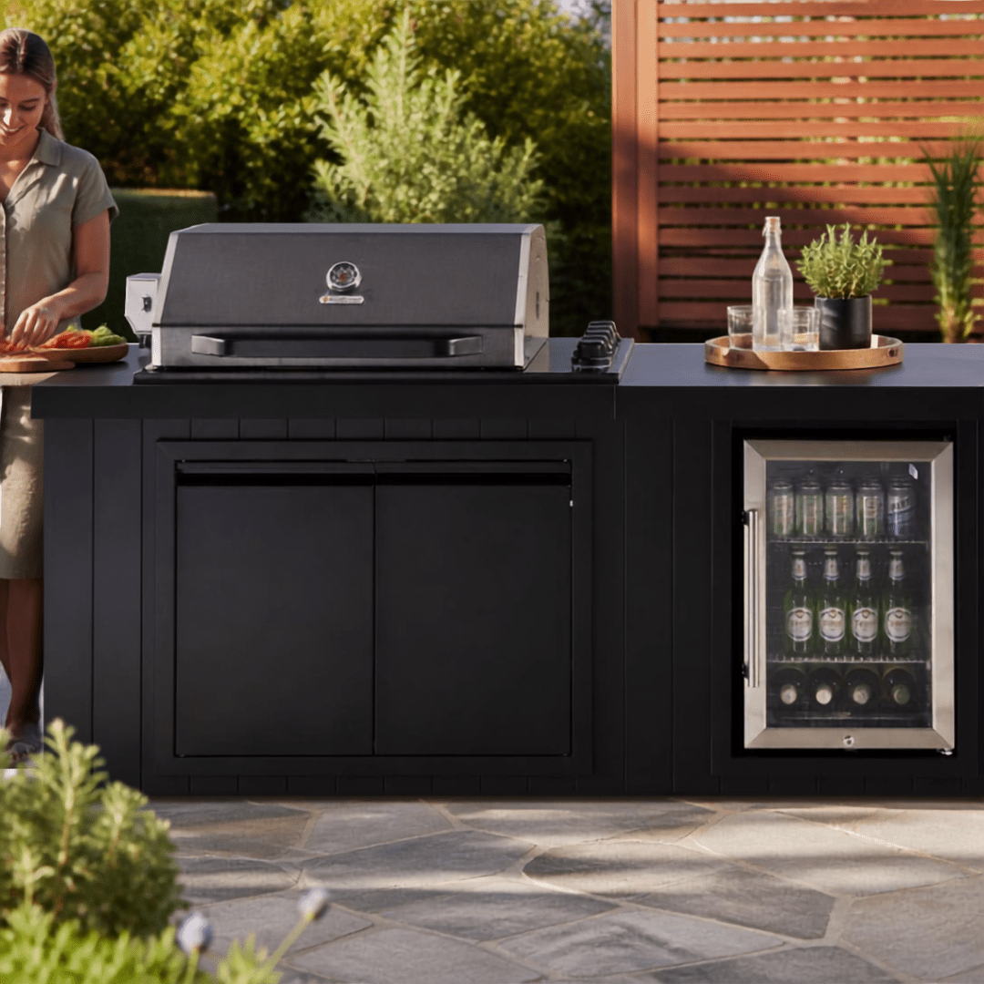 Bosston Bossworx Outdoor Kitchen with Black Stainless Steel 4 Burner BBQ & Fridge - Smoked BBQ Co.