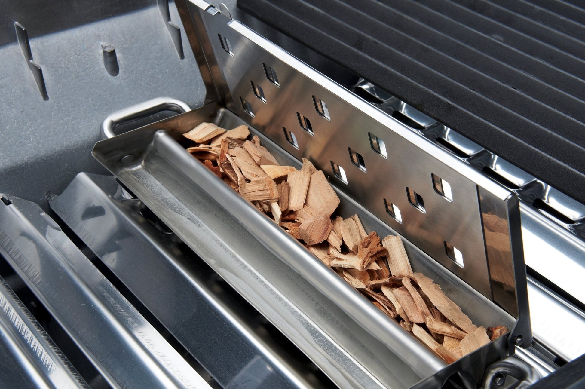 Broil King Premium Smoke Box - Smoked Bbq Co