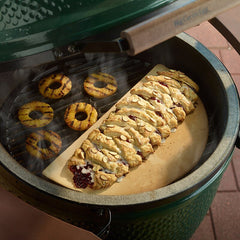 Big Green Egg 'Half Moon Baking & Pizza Stone'