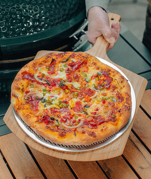 Big Green Egg 'Pizza Peel and Screen' - Smoked Bbq Co