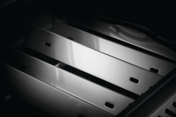 Napoleon Rogue 425 RSE SS BBQ with Side Burner - Smoked Bbq Co