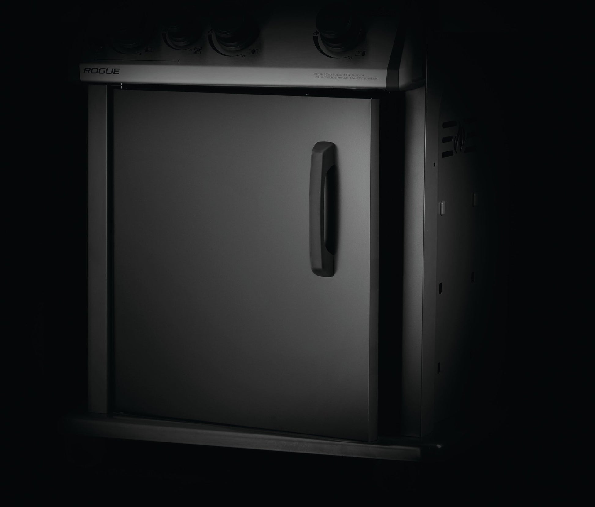 Napoleon Rogue 425 RXT BBQ With Side Burner - Smoked Bbq Co